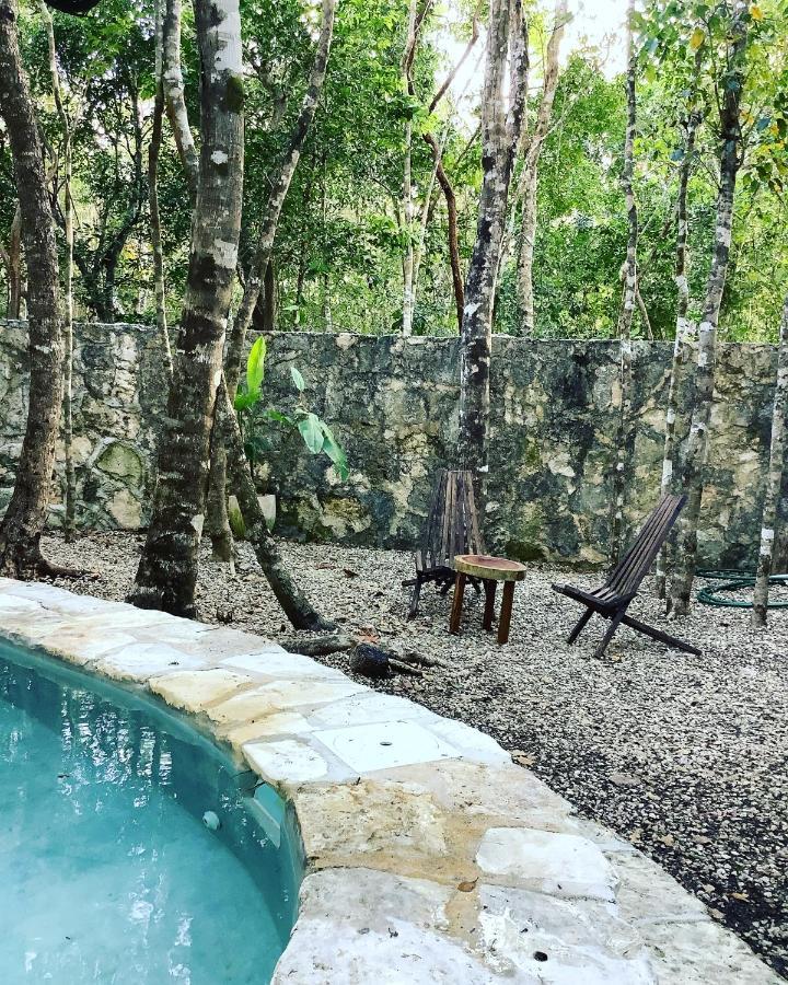 Escarabajo Rojo Bed & Breakfast Tulum Bagian luar foto